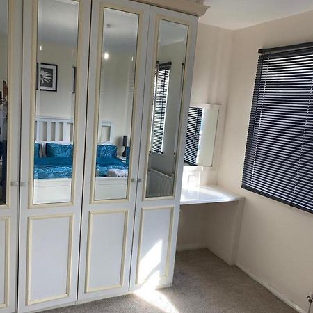 Charming 2-Bed House In London Βίλα Εξωτερικό φωτογραφία