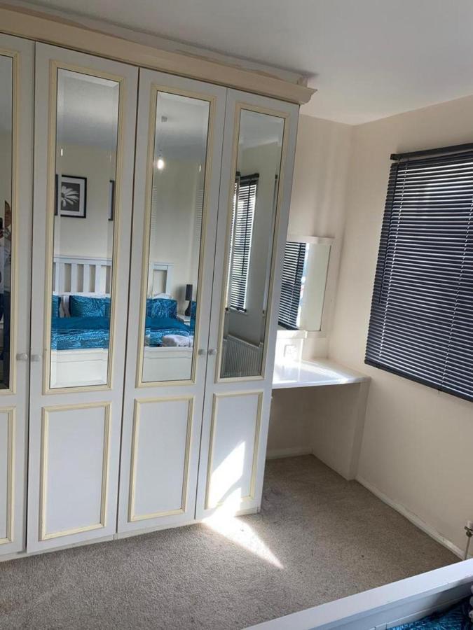 Charming 2-Bed House In London Βίλα Εξωτερικό φωτογραφία