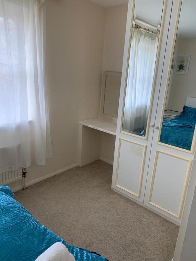 Charming 2-Bed House In London Βίλα Εξωτερικό φωτογραφία